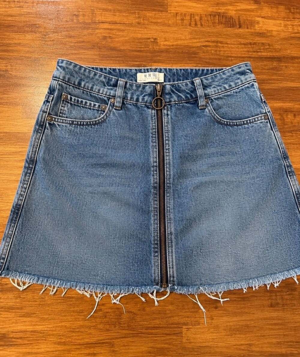 We The Free Denim Skirt Size 30 Blue Frayed Hem (y)